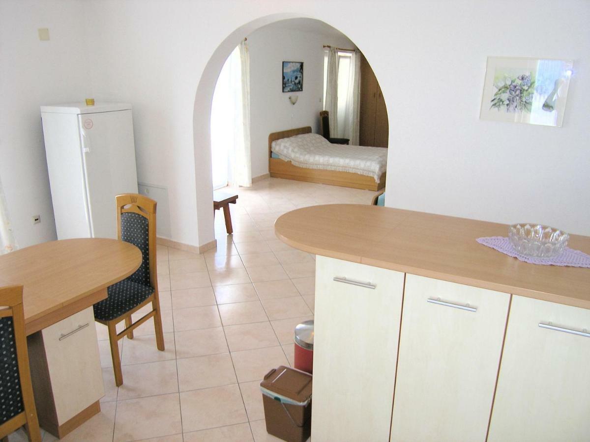 Apartman Juric Apartment Krk Town Bagian luar foto