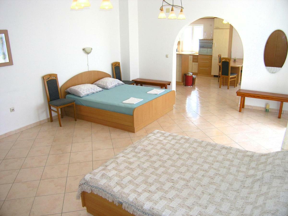 Apartman Juric Apartment Krk Town Bagian luar foto